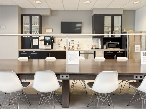 FL, Fort Myers - Forum Corporate