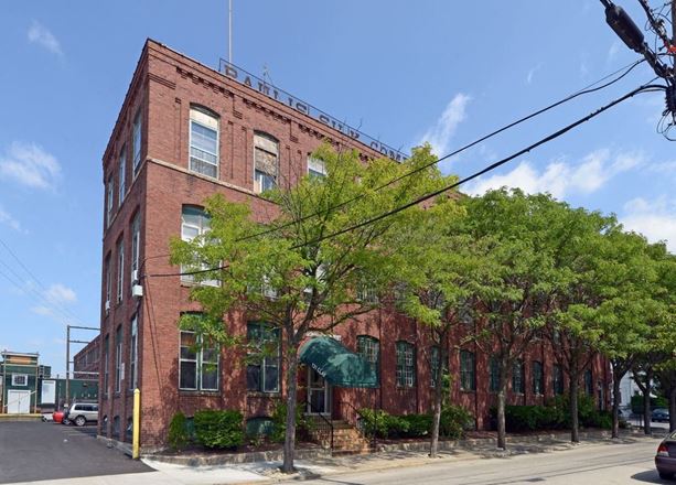 Clay Street Studios - Conant Thread District