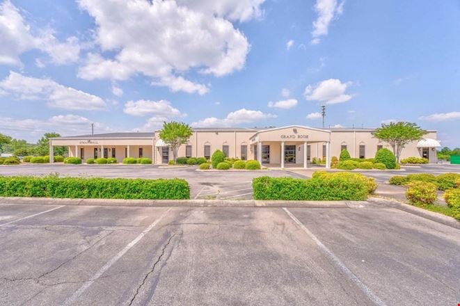 2203 S Dixie Hwy