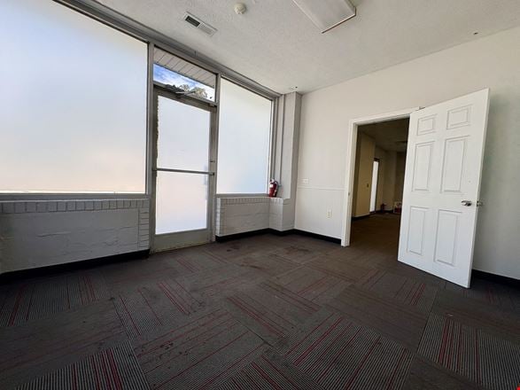 Office or Retail Opportunity