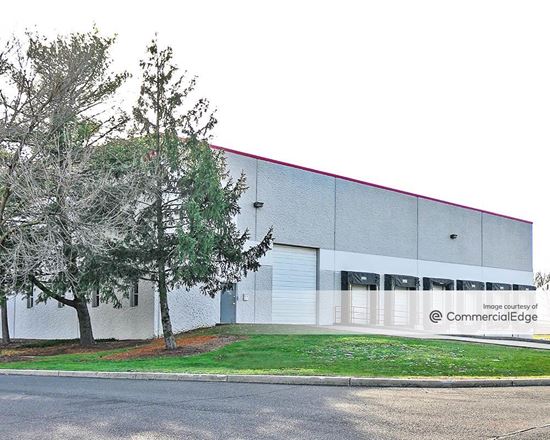 Bristol Industrial Park - 9-11 Runway Road