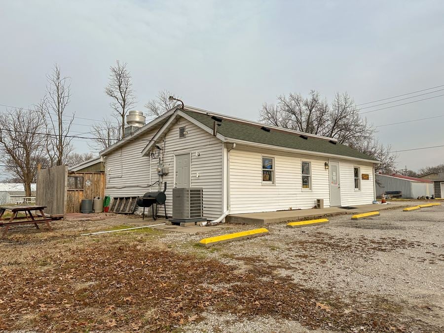 Former Delaney’s Smokehouse For Sale