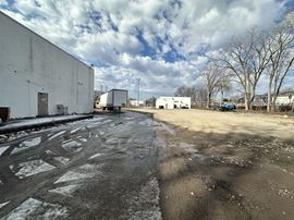 High Bay Warehouse with Overhead Door Access