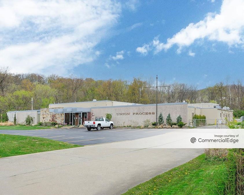 1925 Akron Peninsula Road, Akron industrial Space For Lease