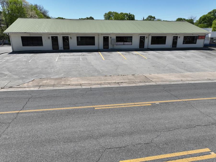 Cedartown Shopping Center | 85% Occupied | 9,935 Square Feet