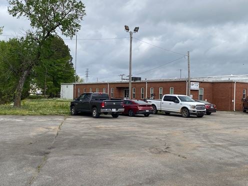 120,000 SF Warehouse