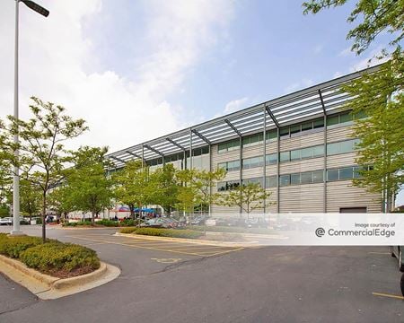 Industrial space for Rent at 930 West Evergreen Avenue in Chicago