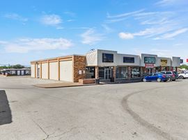 718 N Valley Mills Dr