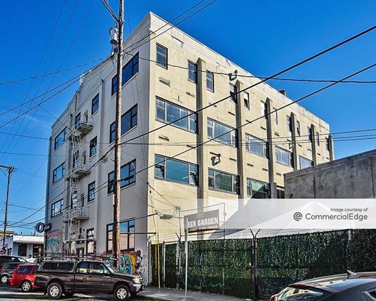 The Oak Street Building