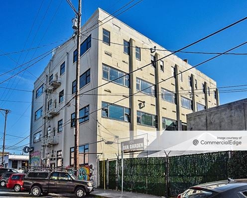 The Oak Street Building