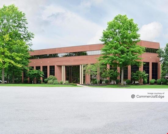 Linden Oaks Office Park - 400 Linden Oaks