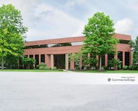 Linden Oaks Office Park - 400 Linden Oaks