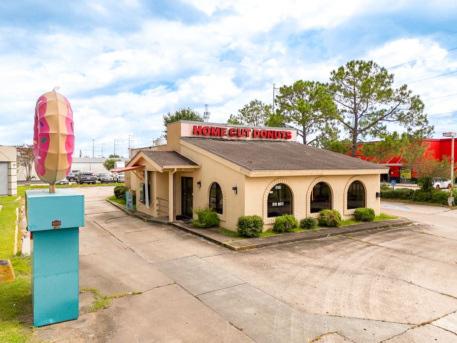 Highly Visible Restaurant with Drive-Thru at Johnston & Ambassador