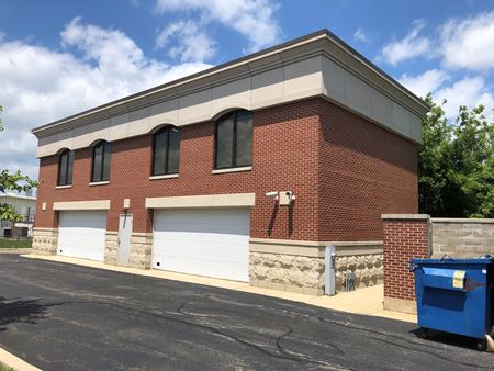 Warehouse with Office for Lease - Elgin