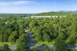Outstanding Accessibility / Visibility - Immediate Interstate Access