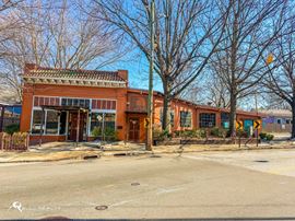 ±3,628 SF Landmark Full-Service Restaurant | Cabbagetown