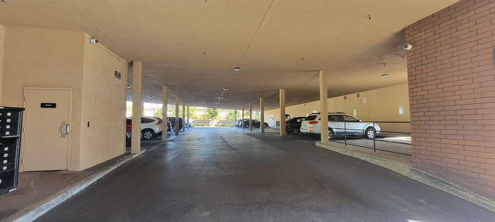 Magnolia Centre