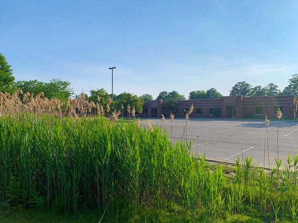 The Ponds Office Center North