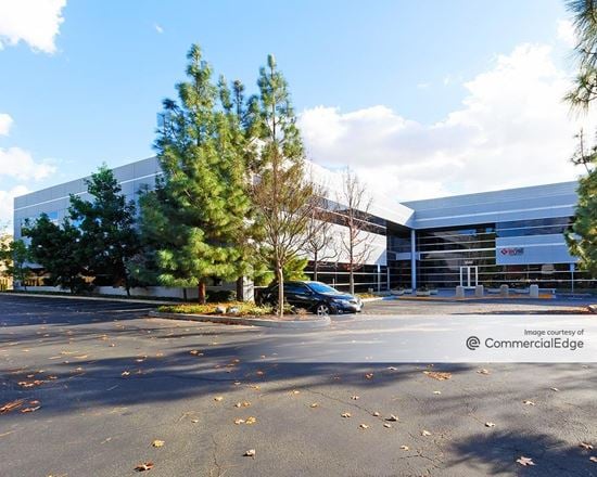 Brea Corporate Park - 3040 Saturn Street