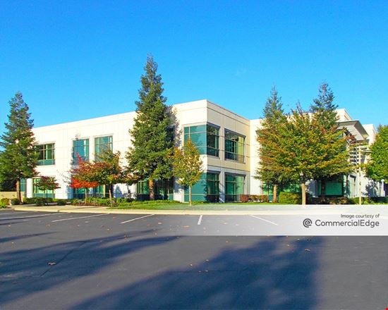 Gold Pointe Corporate Center - Building E
