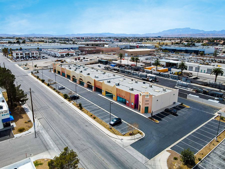 Tiberti Commercial Center
