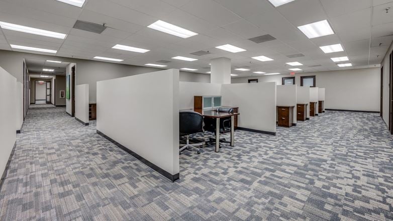 10707 Corporate Dr - Executive Suites