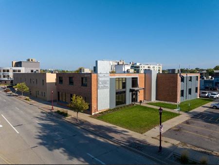 Photo of commercial space at 220 E Main St in Mankato