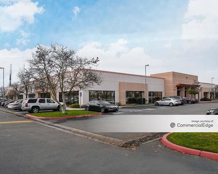 Office space for Rent at 90 West Ashlan Avenue in Clovis