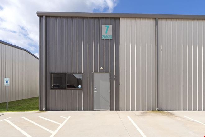 Building 7 - 25533 Richards Rd - Sublease