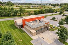 Absolute Net Lease Investment - Hooters | 11+ Years Remaining