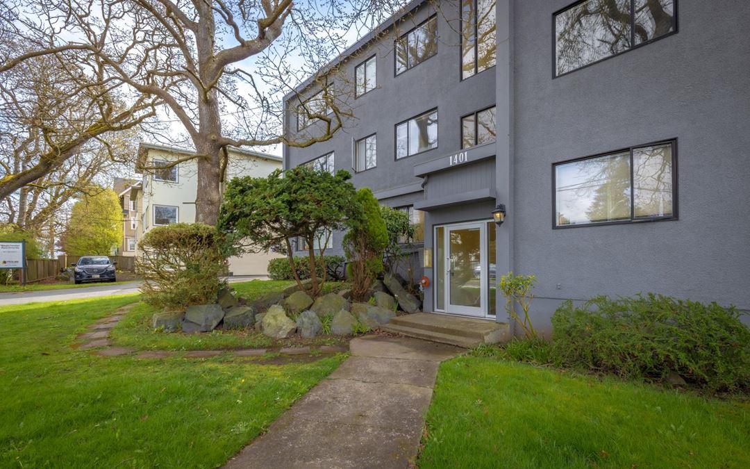 1401 Fort Street, Victoria, BC