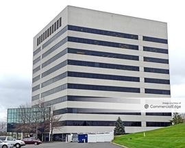 10 Woodbridge Center Drive