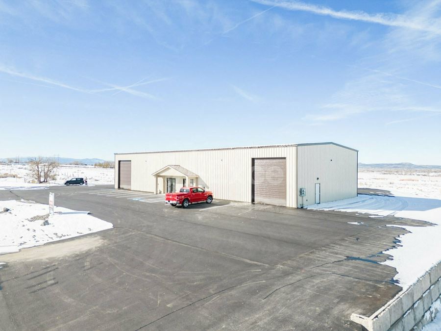 Nice Retail/Flex Warehouse w/ I-15 Visibility