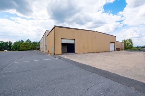 PRIME COMMERCIAL SPACE FOR LEASE- 3,100 SF
