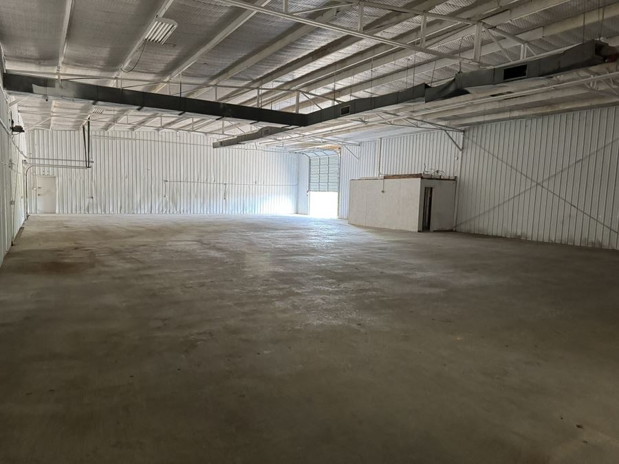 7,200 SF on 3.4 Acres - Industrial