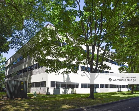 Princeton Forrestal Center - Hub 211
