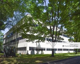 Princeton Forrestal Center - Hub 211