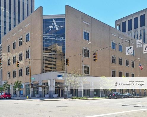 Courthouse Crossings