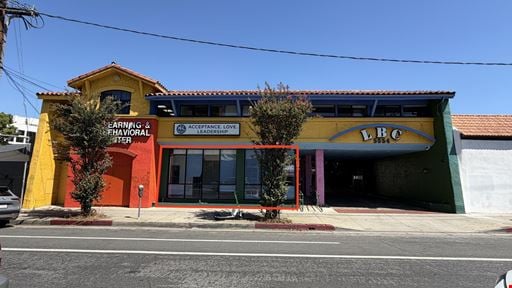 5554 Reseda Boulevard