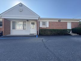 200 E Main St