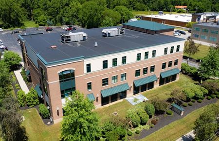 Commercial space for Rent at 6900 Pearl Rd in Middleburg Heights