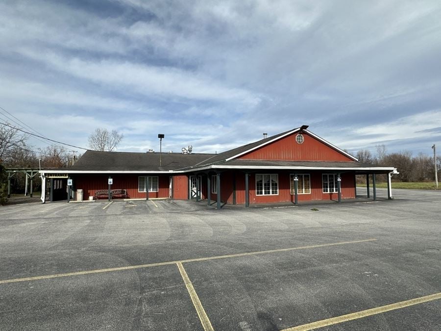 11,402+/- SF RETAIL SPACE