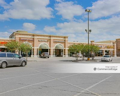 MacArthur Crossing - 7730 North MacArthur Blvd