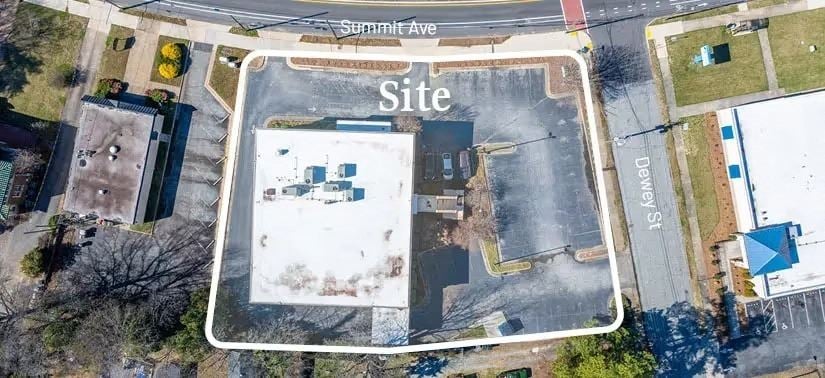 720 Summit Ave