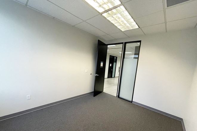 Workstyle Flexible Spaces - 3101-3111 N Central Avenue