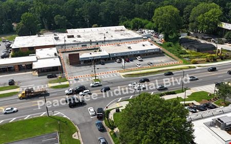 Retail space for Sale at 5596 Peachtree Industrial Boulevard in Chamblee