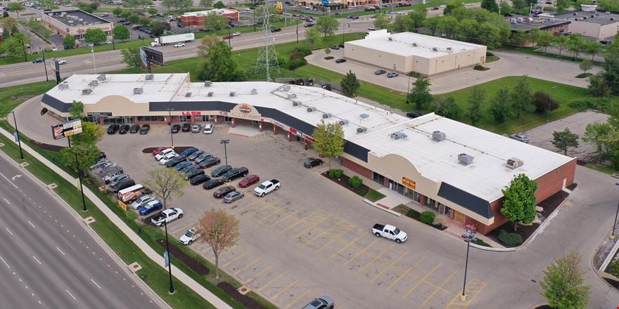 Retail space for Rent at 6905 E State St in Rockford