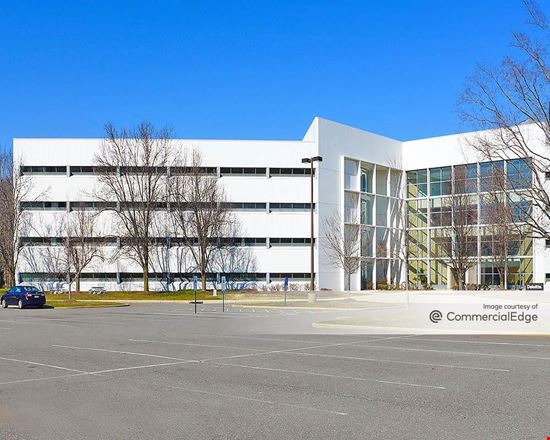 Princeton Forrestal Center - 500 College Road East