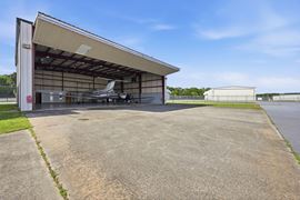 Hangar 17