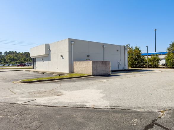 1651 Gordon Hwy